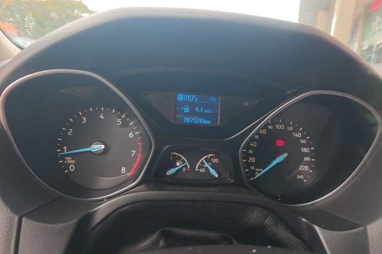 Used Ford Focus 2015 Hatchback EcoBoost 125 Automatic Supreme Style Edition Instrument Cluster