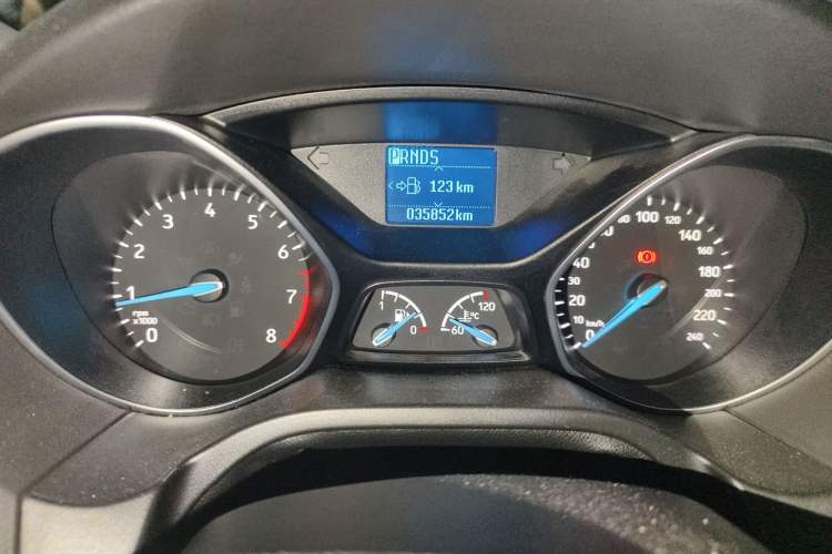 Used Ford Focus 2015 Hatchback 1.6L Automatic Fashion Edition Instrument Cluster