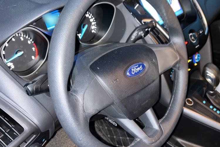 Used Ford Focus 2015 Hatchback 1.6L Automatic Comfort Model Interior 2