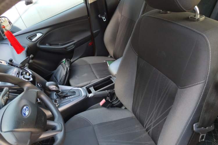 Used Ford Focus 2015 Hatchback 1.6L Automatic Comfort Model Left Front Seat