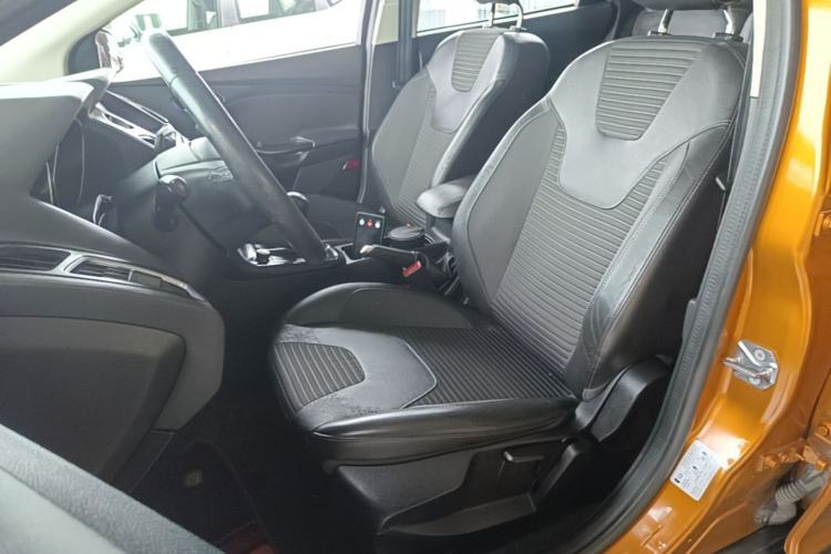 Used Ford Focus 2015 Hatchback 1.6L Manual Fashion Edition Left Front Seat