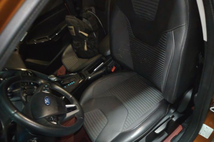 Used Ford Focus 2015 Hatchback 1.6L Automatic Fashion Edition Left Front Seat