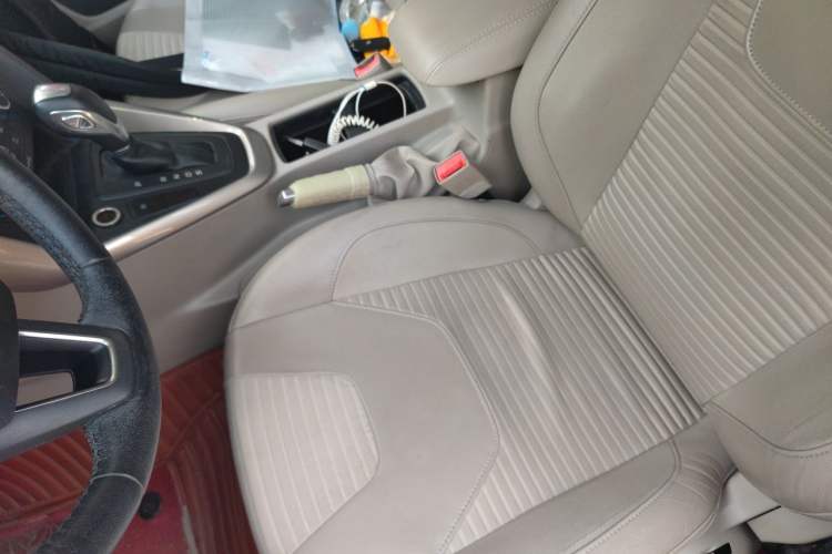 Used Ford Focus 2015 Hatchback EcoBoost 180 Automatic Elite Model Left Front Seat