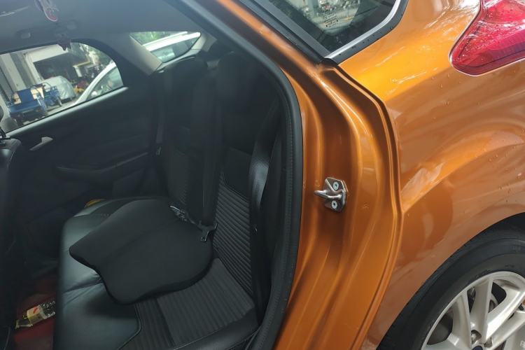 Used Ford Focus 2015 Hatchback 1.6L Automatic Fashion Edition Left Rear Seat