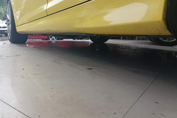 Used Ford Focus 2015 Hatchback EcoBoost 180 Automatic Elite Model Left Side Sill