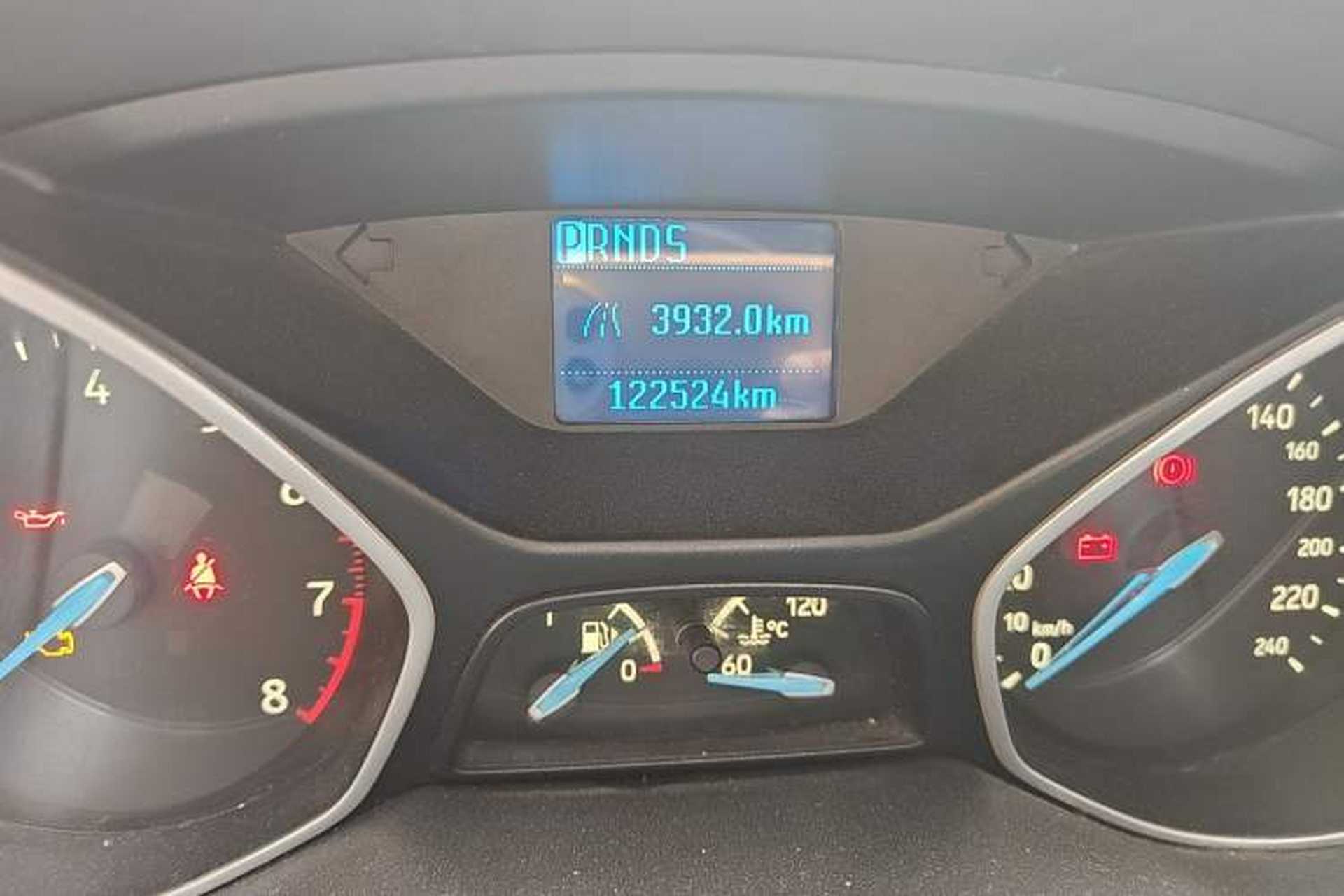 Used Ford Focus 2015 Hatchback 1.6L Automatic Comfort Model Odometer Close Up