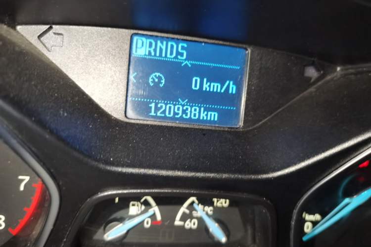 Used Ford Focus 2015 Hatchback 1.6L Automatic Fashion Edition Odometer Close Up