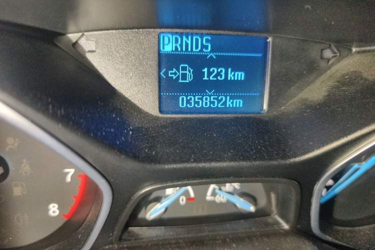 Used Ford Focus 2015 Hatchback 1.6L Automatic Fashion Edition Odometer Close Up