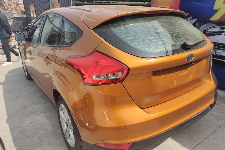 Used Ford Focus 2015 Hatchback 1.6L Automatic Comfort Model Rear Left 45 Deg