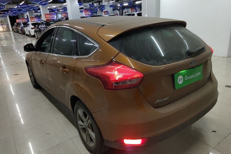 Used Ford Focus 2015 Hatchback 1.6L Automatic Comfort Model Rear Left 45 Deg