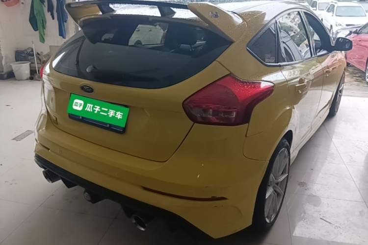 Used Ford Focus 2015 Hatchback EcoBoost 180 Automatic Elite Model Rear Right 45 Deg