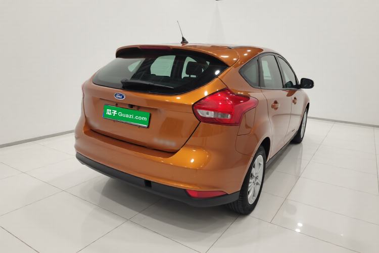 Used Ford Focus 2015 Hatchback 1.6L Automatic Comfort Model Rear Right 45 Deg