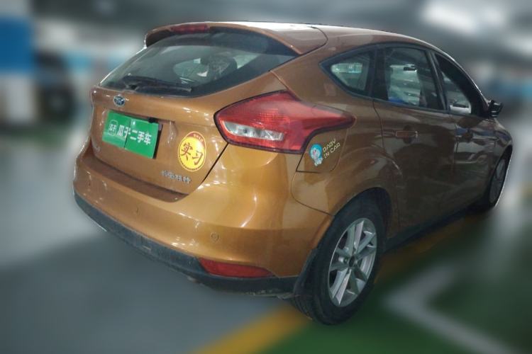 Used Ford Focus 2015 Hatchback 1.6L Automatic Fashion Edition Rear Right 45 Deg
