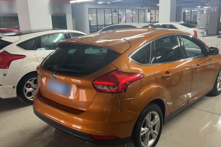 Used Ford Focus 2015 Hatchback 1.6L Automatic Comfort Model Rear Right 45 Deg