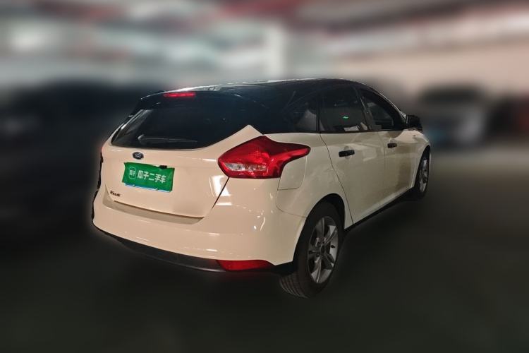 Used Ford Focus 2015 Hatchback 1.6L Automatic Comfort Model Rear Right 45 Deg
