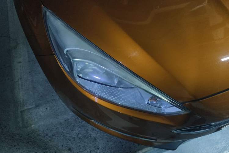Used Ford Focus 2015 Hatchback 1.6L Automatic Fashion Edition Right Front Headlight