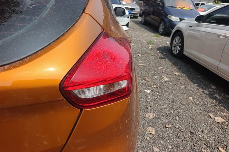 Used Ford Focus 2015 Hatchback 1.6L Automatic Fashion Edition Right Rear Taillight