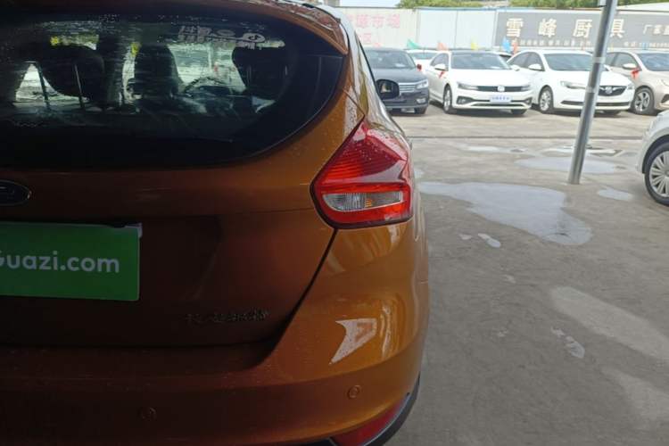 Used Ford Focus 2015 Hatchback 1.6L Manual Fashion Edition Right Rear Taillight