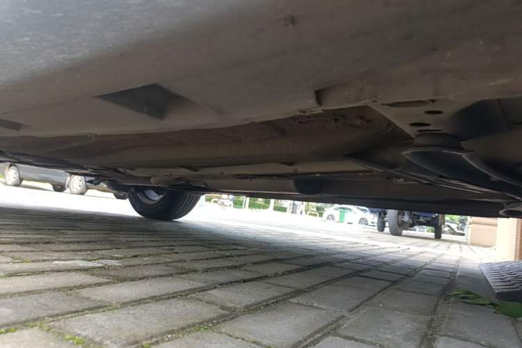 Used Ford Focus 2015 Hatchback EcoBoost 125 Automatic Supreme Style Edition Right Side Sill