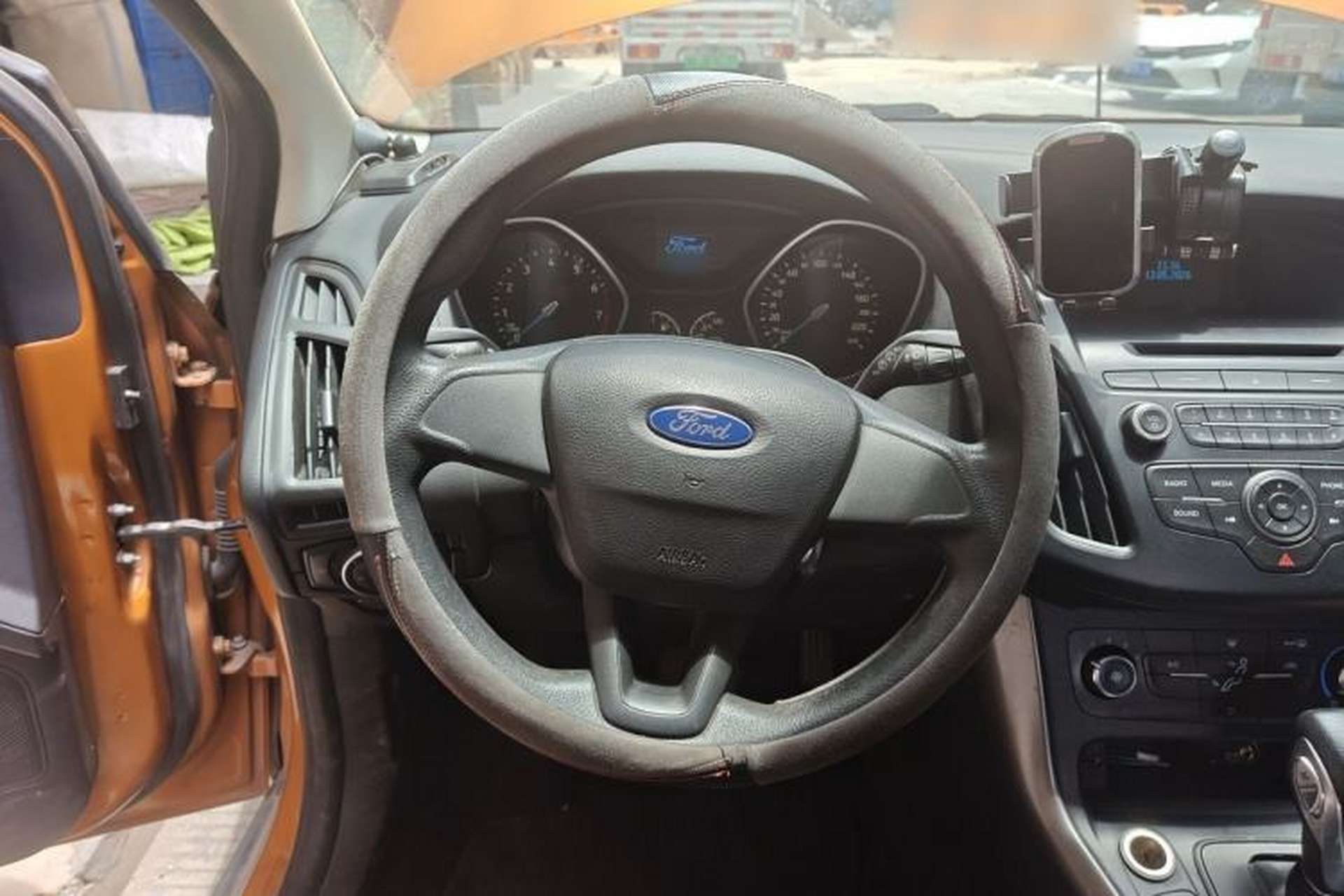 Used Ford Focus 2015 Hatchback 1.6L Automatic Comfort Model Steering Wheel