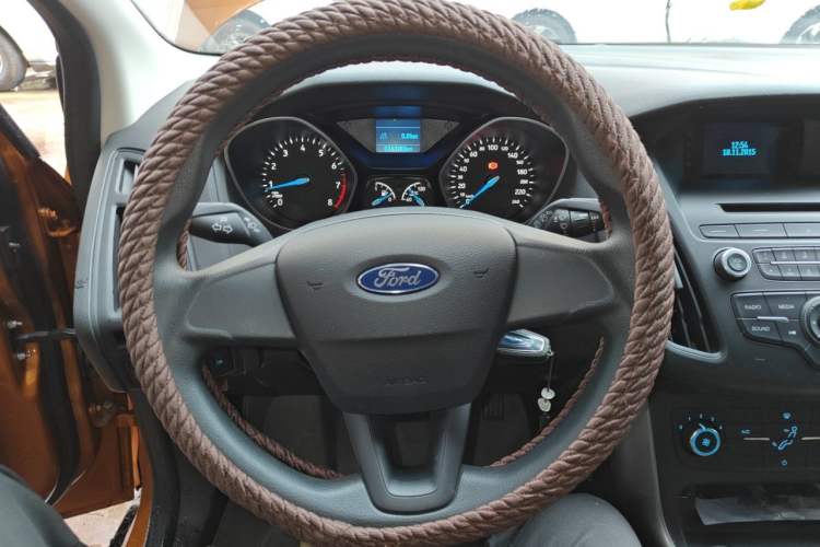 Used Ford Focus 2015 Hatchback 1.6L Manual Comfort Edition Steering Wheel