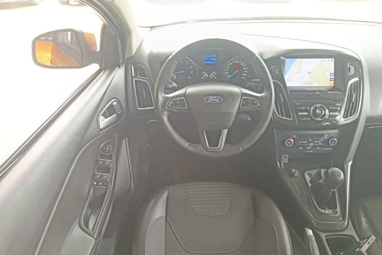 Used Ford Focus 2015 Hatchback 1.6L Manual Fashion Edition Steering Wheel