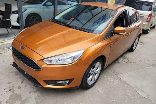 Ford Focus 2015 Hatchback 1.6L Automatic Comfort Model usado