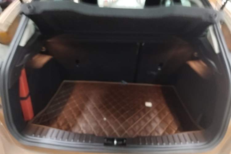 Used Ford Focus 2015 Hatchback 1.6L Automatic Comfort Model Trunk