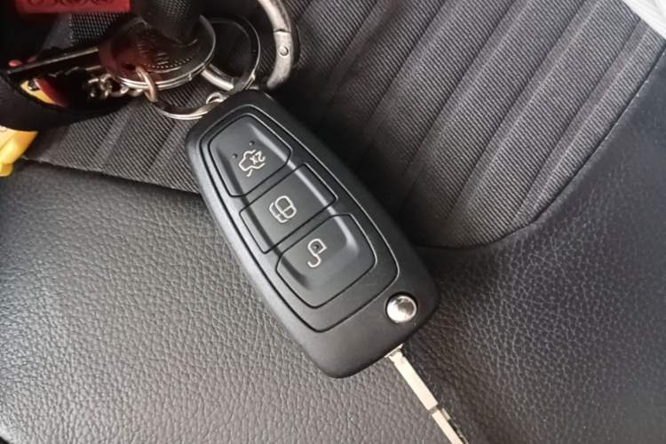 Used Ford Focus 2015 Hatchback EcoBoost 180 Automatic Elite Model Vehicle Key