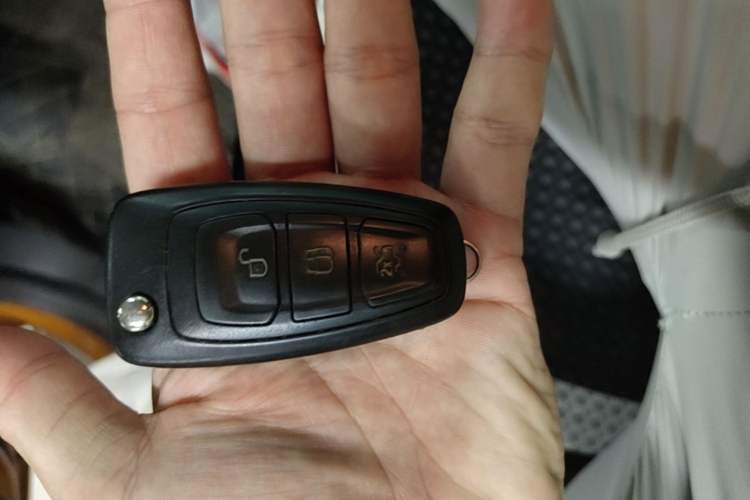 Used Ford Focus 2015 Hatchback 1.6L Automatic Comfort Model Vehicle Key