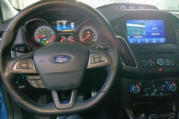 Used Ford Focus 2016 2.3T RS Track Edition Center Console