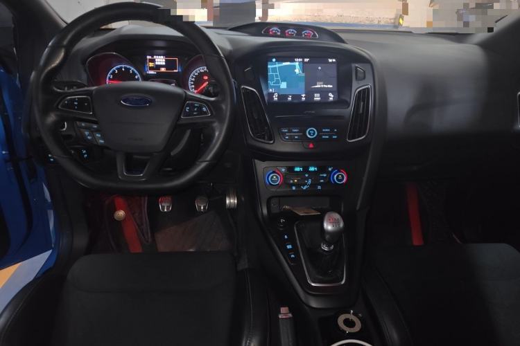 Used Ford Focus 2016 2.3T RS Track Edition Center Console