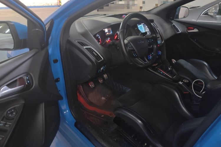 Used Ford Focus 2016 2.3T RS Track Edition Driver Seat