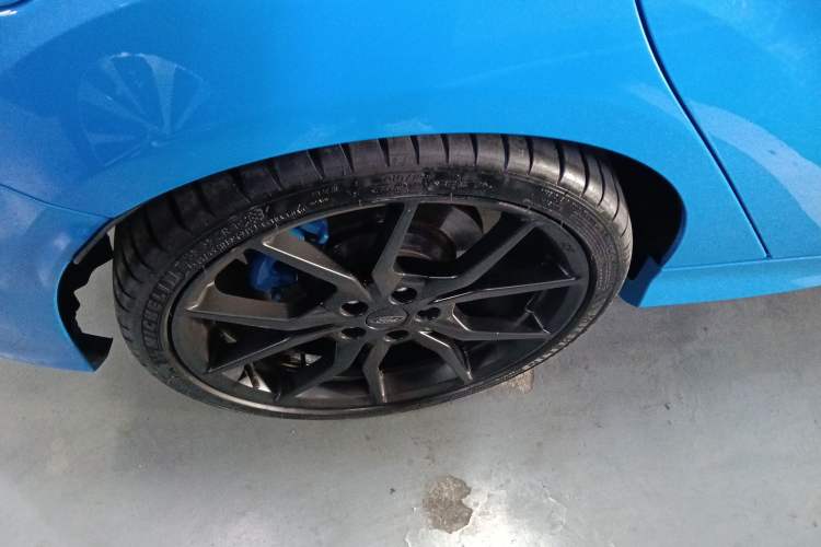 Used Ford Focus 2016 2.3T RS Track Edition Right Rear Wheel Hub
