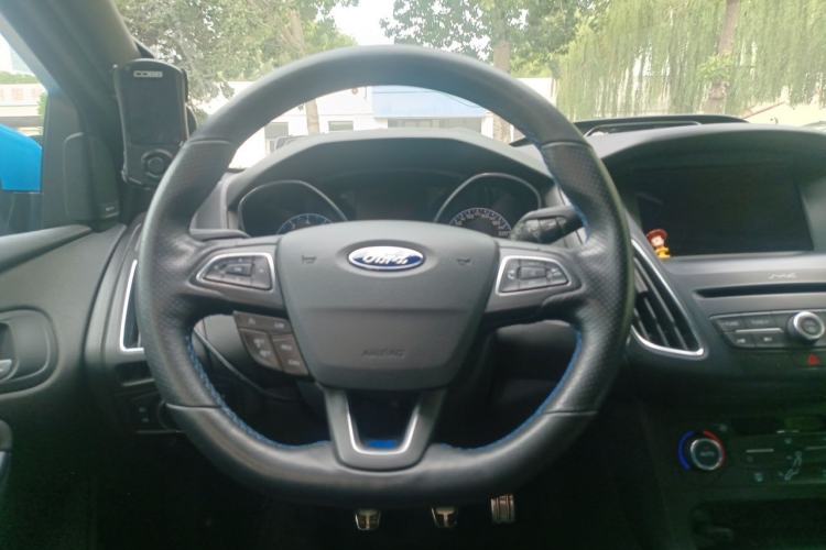 Used Ford Focus 2016 2.3T RS Track Edition Steering Wheel
