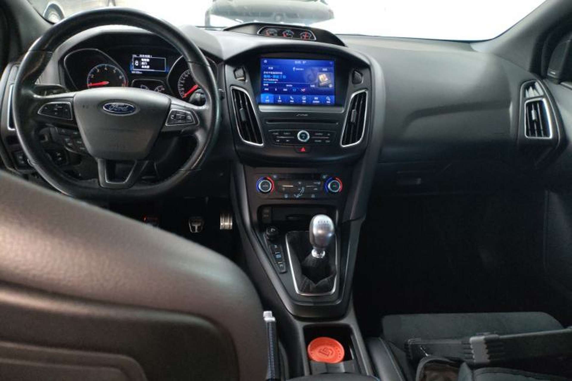 Used Ford Focus 2016 2.3T RS Track Edition Center Console