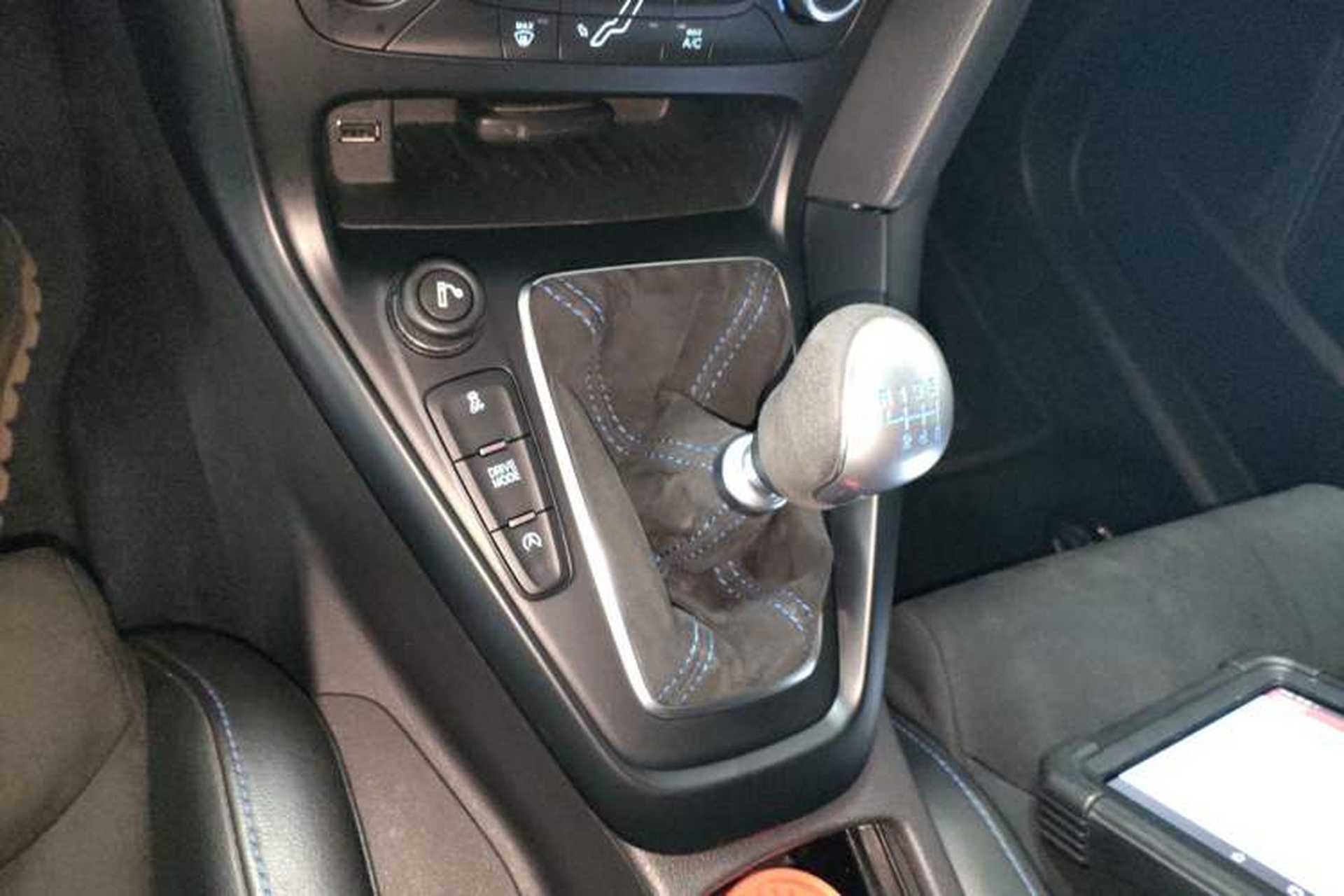Used Ford Focus 2016 2.3T RS Track Edition Gear Lever