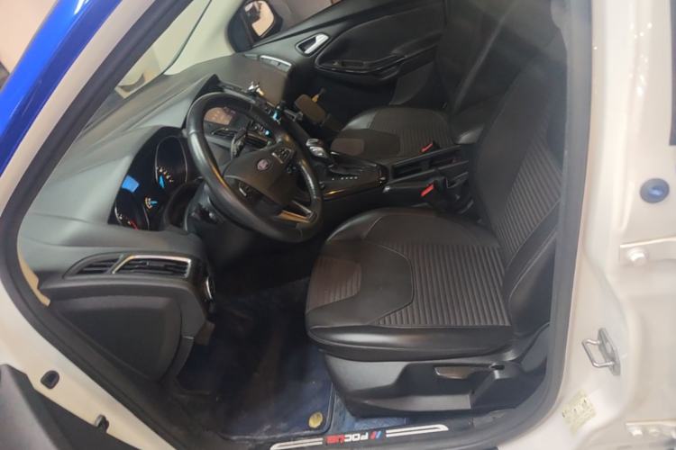 Used Ford Focus 2017 Hatchback 1.6L Automatic Fashion Edition Smart Drive Version Left Front Seat