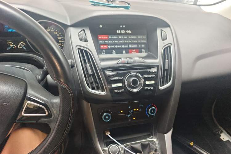 Used Ford Focus 2017 Hatchback 1.6L Manual Comfort Plus SmartDrive Edition Audio And AC Panel