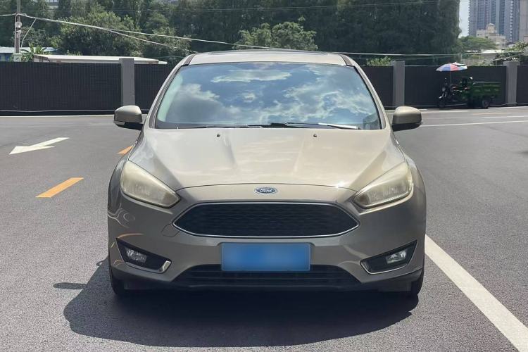 Used Ford Focus 2017 Hatchback EcoBoost 125 Automatic - Ultra-Powerful Style Edition with Smart Drive Features Exterior 1