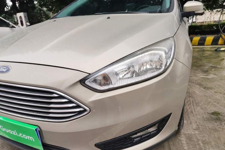 Used Ford Focus 2017 Sedan 1.6L Automatic Comfort Plus SmartDrive Edition Left Front Headlight