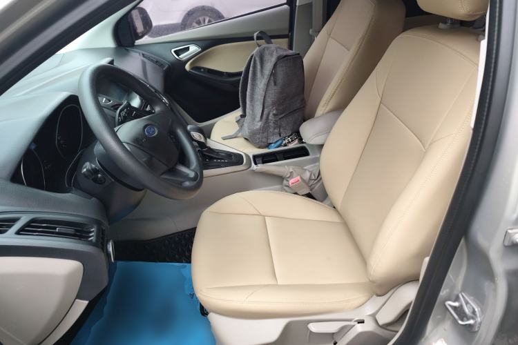 Used Ford Focus 2017 Sedan 1.6L Automatic Comfort Plus SmartDrive Edition Left Front Seat