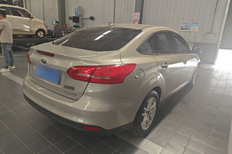 Used Ford Focus 2017 Sedan 1.6L Automatic Fashion Edition Smart Drive Version Rear Right 45 Deg