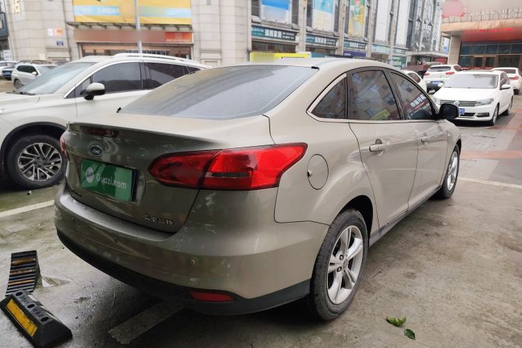 Used Ford Focus 2017 Sedan 1.6L Automatic Comfort Plus SmartDrive Edition Rear Right 45 Deg