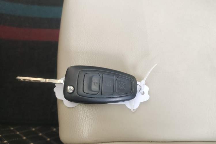 Used Ford Focus 2017 Sedan 1.6L Automatic Comfort Plus SmartDrive Edition Vehicle Key