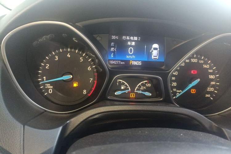 Used Ford Focus 2017 1.5T CTCC White and Black Limited Edition Odometer Close Up