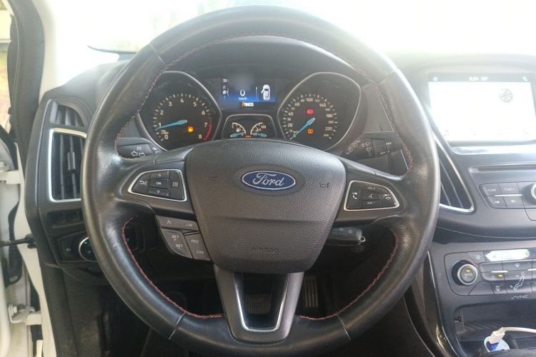 Used Ford Focus 2017 1.5T CTCC White and Black Limited Edition Steering Wheel