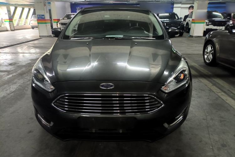 Used Ford Focus 2017 Sedan 1.6L Manual Fashion Edition Smart Drive Version Front