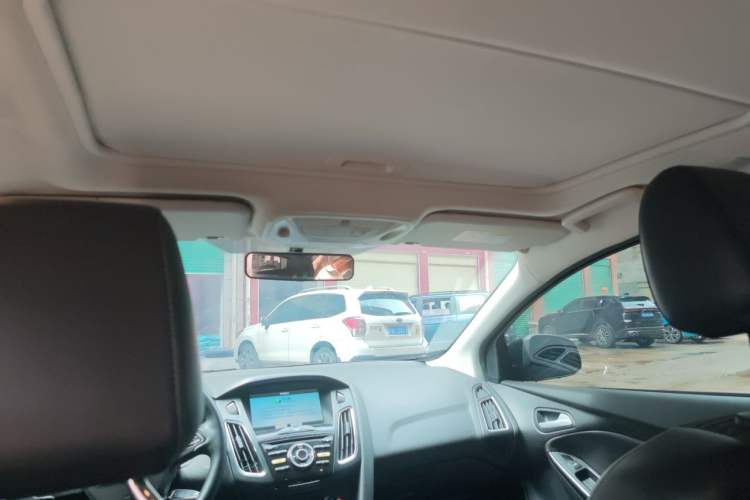 Used Ford Focus 2017 Hatchback 1.6L Manual Fashion Edition SmartDrive Version Headliner