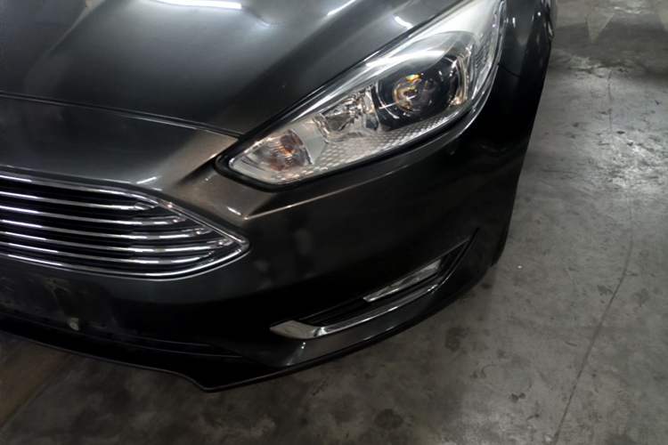 Used Ford Focus 2017 Sedan 1.6L Manual Fashion Edition Smart Drive Version Left Front Headlight